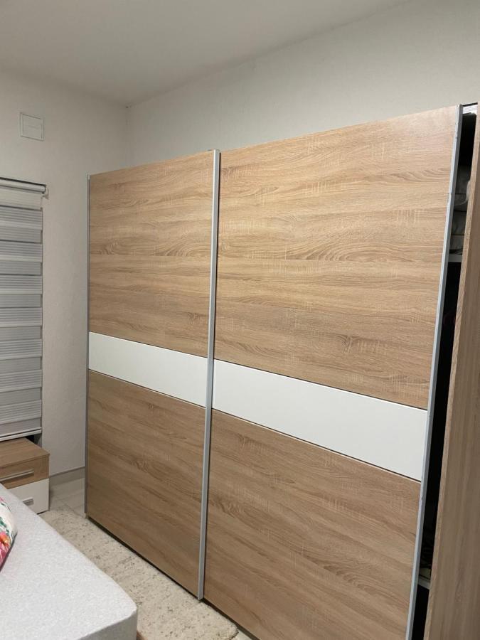 Apartman Cuprija Cazin Buitenkant foto